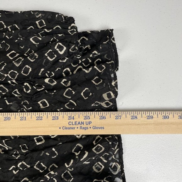 Chicos Blouse Women's Size Medium (1) Geometric Black Rayon Nylon Keyhole Front - Picture 6 of 8